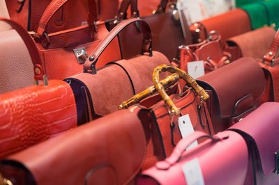 Bags, Cases & Boxes