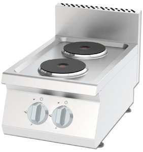 Cooker with double hot plates