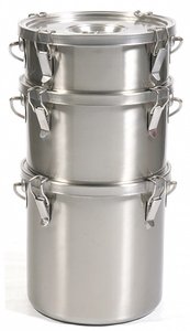 ISOLATED CARRYING CONTAINER